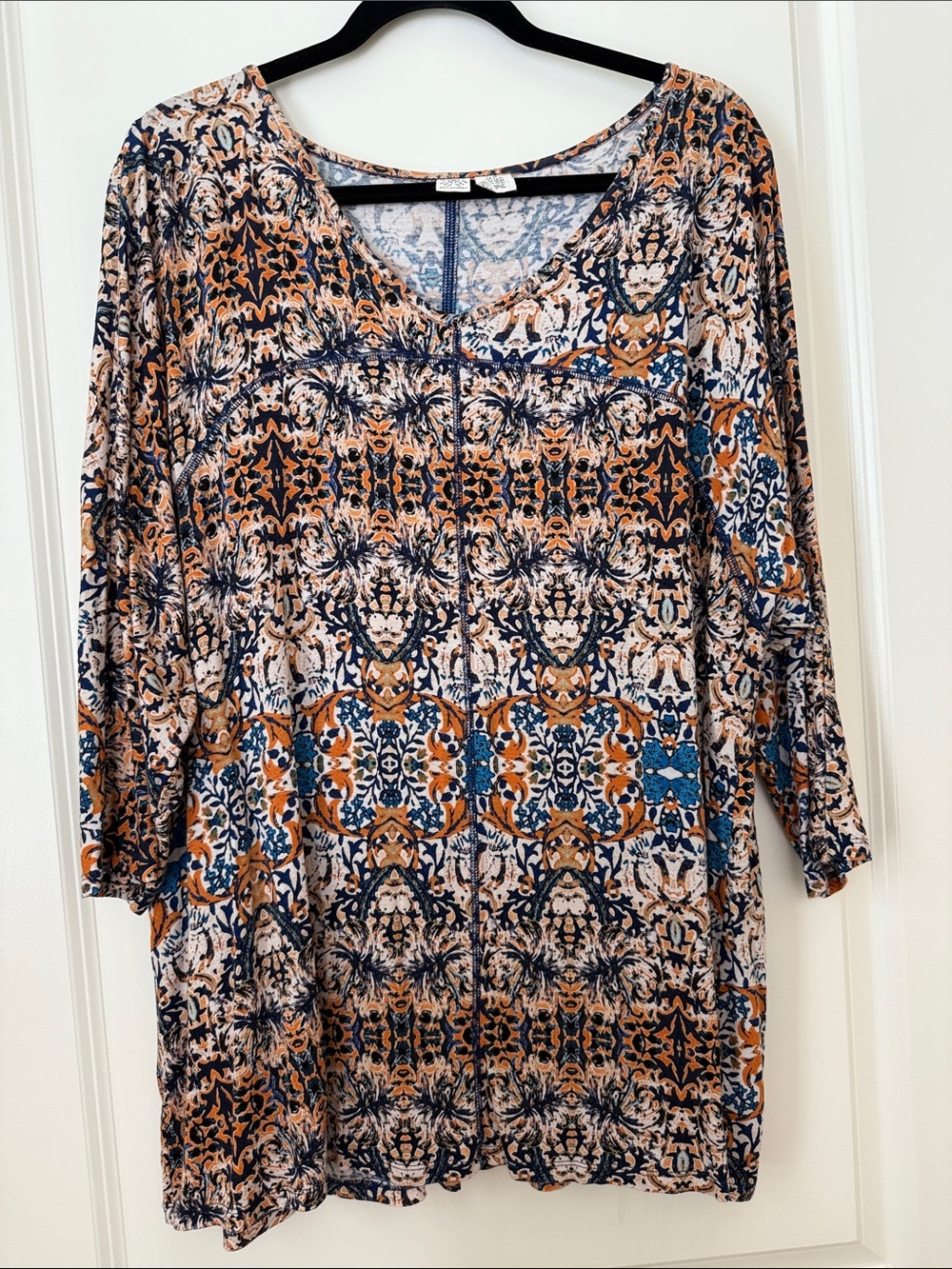 Women’s Patterned V-Neck Tunic Top - Navy & Rust